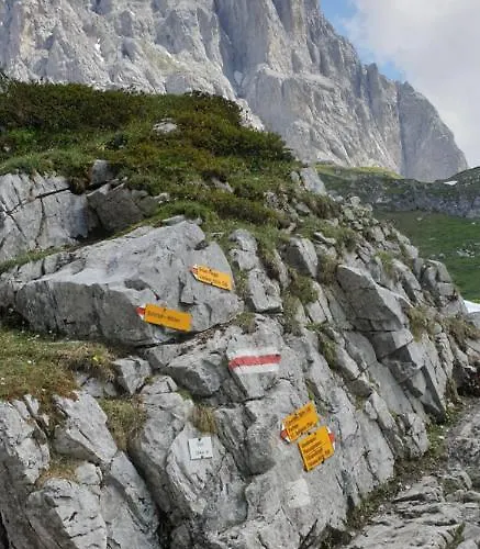 & Winay Wayna Gotschna Blick Klosters-Serneus